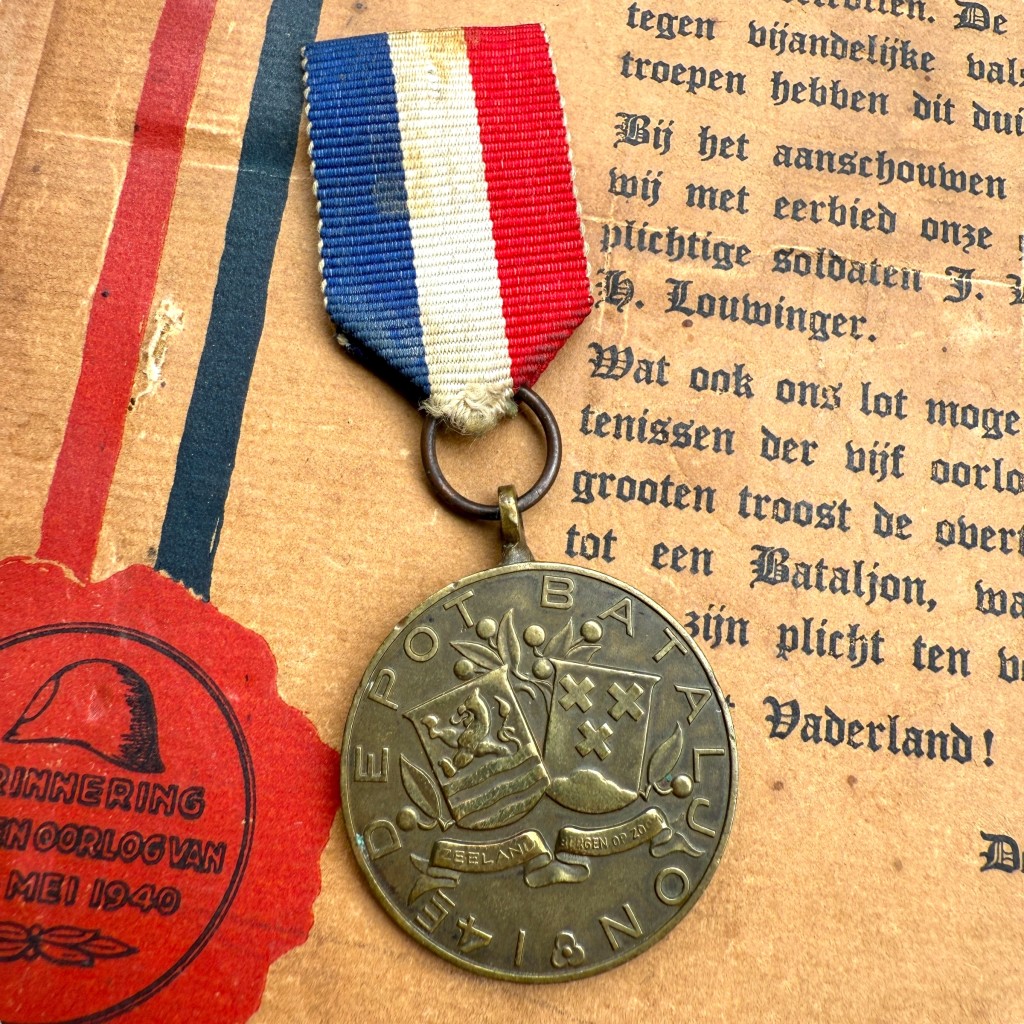 Original WWII Dutch army 'Herinnering aan den oorlog van 10–14 mei 1940' medal with citation - Image 5
