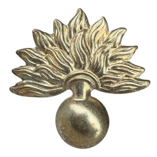 Original WWII Dutch Schalkhaar/Staatspolitie visor cap insignia