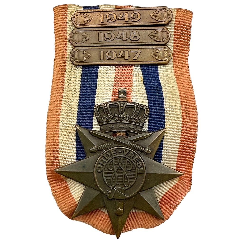 Original Dutch KNIL 'Ereteken Orde en Vrede' medal