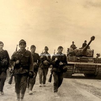 Original WWII German Tiger tank photo - militaria - collectibles - World War II - Panzer