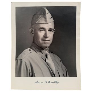 Original WWII US photo of Omar Bradley with autograph