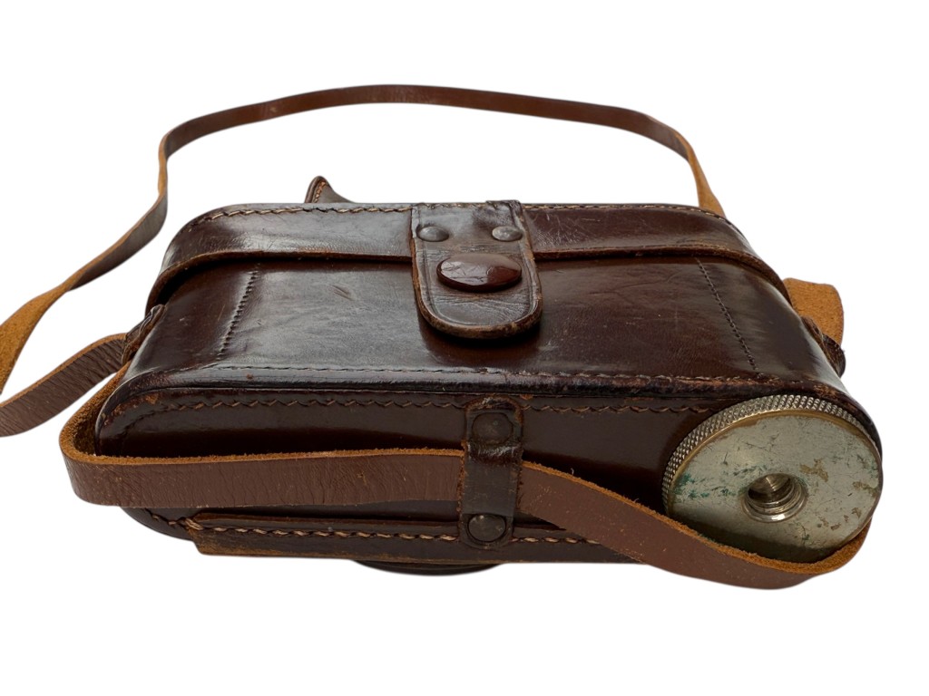 Original WWII German Leica photo camera Oberleutnant Hans-Henning Ohlendorf - Panzerjäger-Abteilung 22 - Panzerabwehrabteilung 22 - Image 9