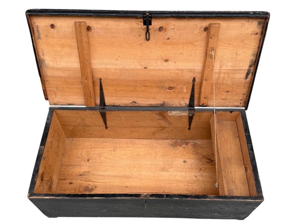 Original Pre 1940 Dutch Marechaussee wooden chest - Image 5