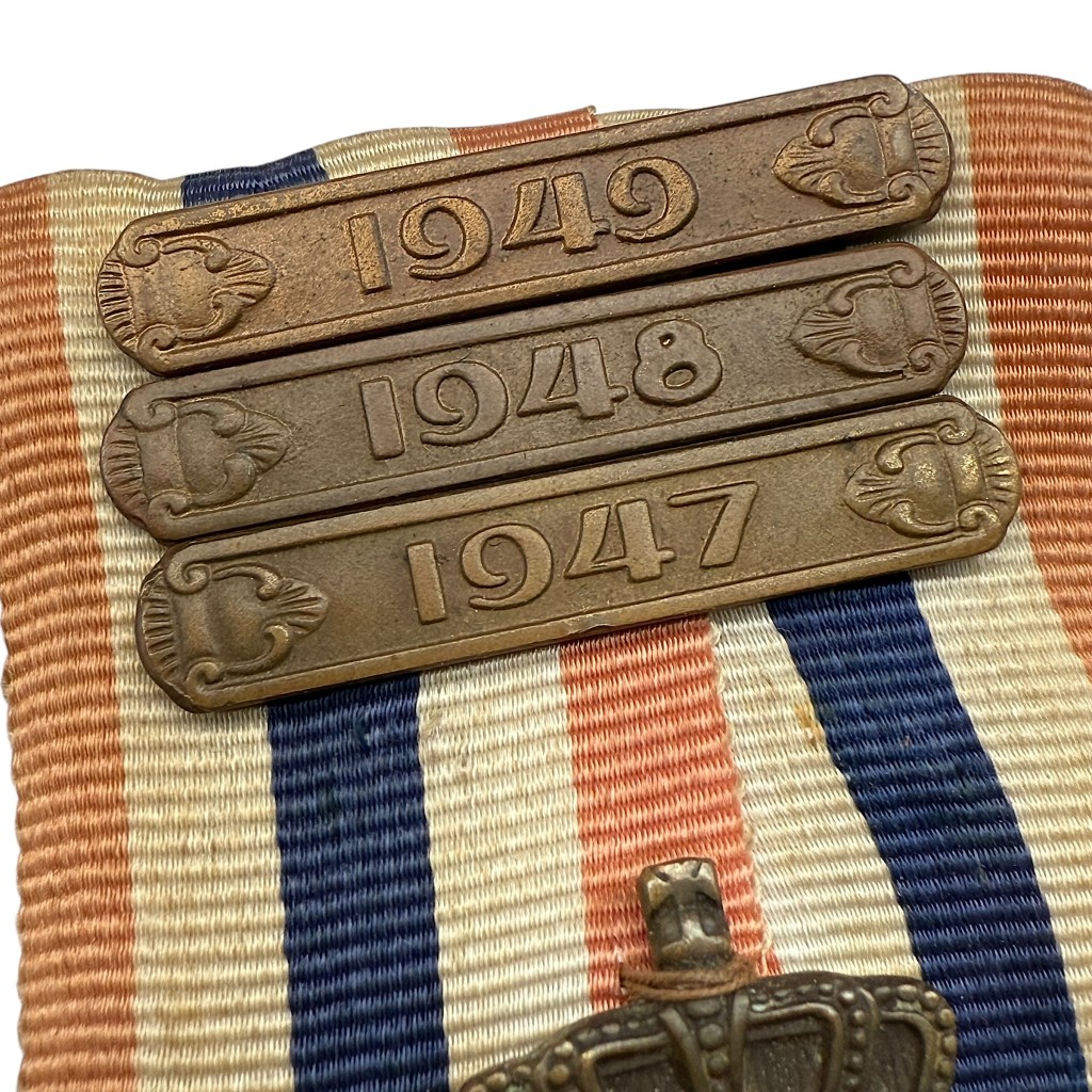 Original Dutch KNIL 'Ereteken Orde en Vrede' medal