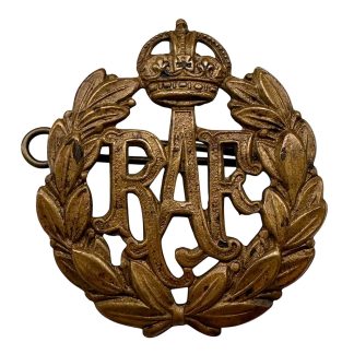 Original WWII British Royal Airforce (RAF) metal cap insignia - militaria