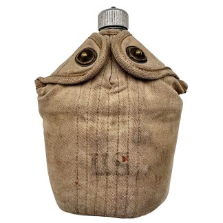 Original WWII US field bottle with inscriptions England - France - Germany - militaria