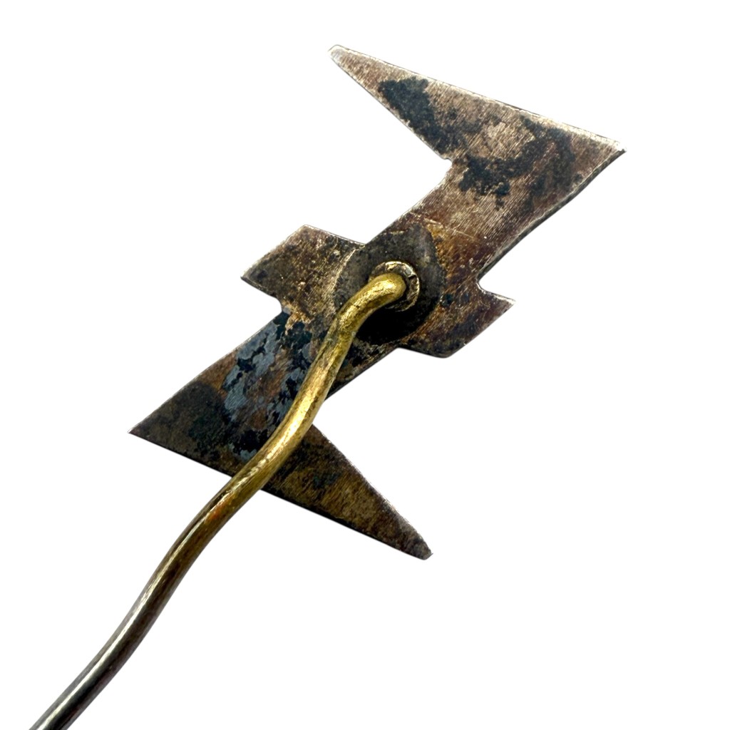 Original WWII Dutch NSB 'Wolfsangel' stickpin - Image 2