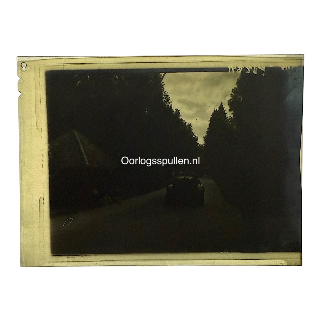 Original WWII German unpublished photographic positive 'Hitler arriving at the Wolfsschanze' - Image 3