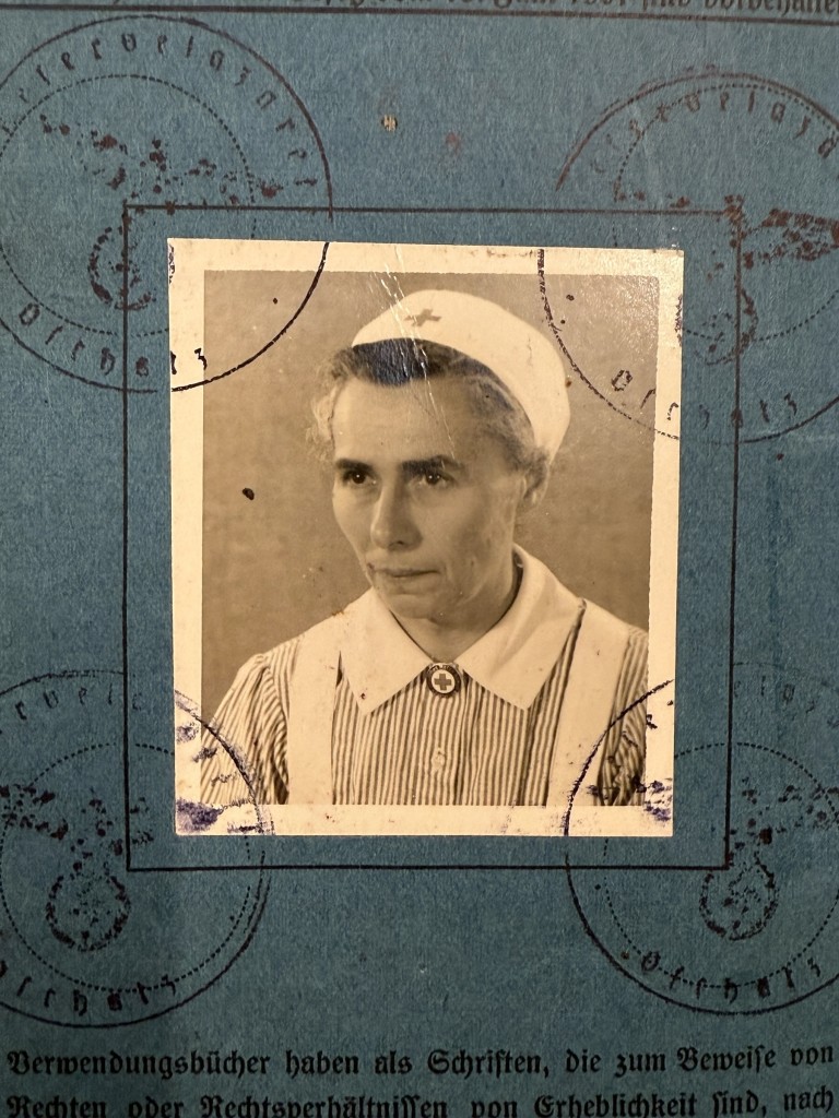 Original WWII German DRK Verwendungsbuch Lößnitz