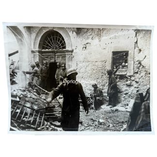 Original German Fallschirmjäger photograph from the Battle of Monte Cassino, WWII paratroopers in ruined urban combat zone, Gustav Line defense, rare wartime military photo for Fallschirmjäger collectors.