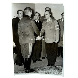 Original WWII NSDAP press photo showing Alfred Rosenberg handing over the Nazi Party book collection to Generaloberst Wilhelm Keitel, 25 January 1940, Alfred Rosenberg Bücherspende, rare German Third Reich press photograph, collectors item, 18x13 cm.