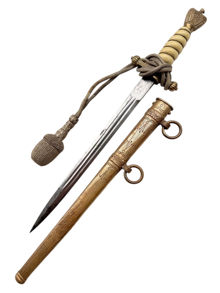 Original WWII German Kriegsmarine officers dagger with knot