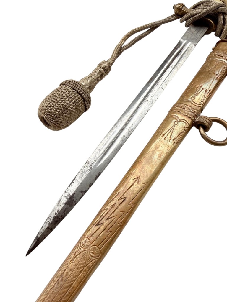 Original WWII German Kriegsmarine officers dagger with knot