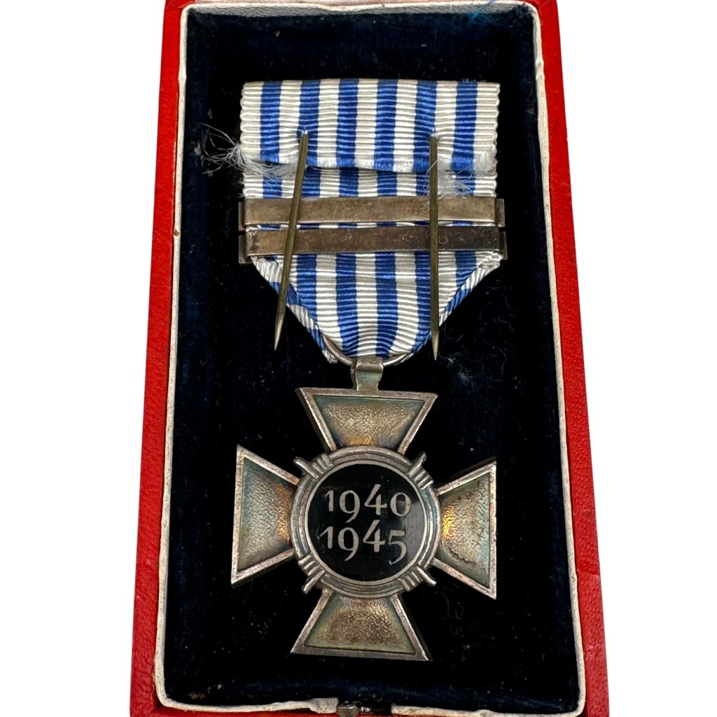 Original Belgian Political Prisoners Cross 1940–1945 medal in box - Image 4
