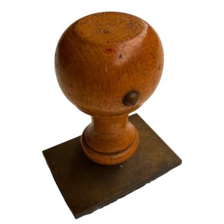 Originele Nederlandse leger stempel 10e Regiment Infanterie 1e Bataljon pre 1940 houten handstempel Grebbeberg meidagen 1940 Nederlandse militaria verzamelobject