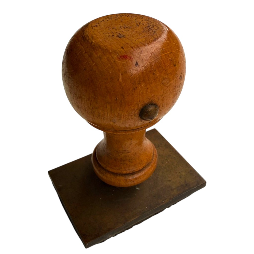 Originele Nederlandse leger stempel 10e Regiment Infanterie 1e Bataljon pre 1940 houten handstempel Grebbeberg meidagen 1940 Nederlandse militaria verzamelobject