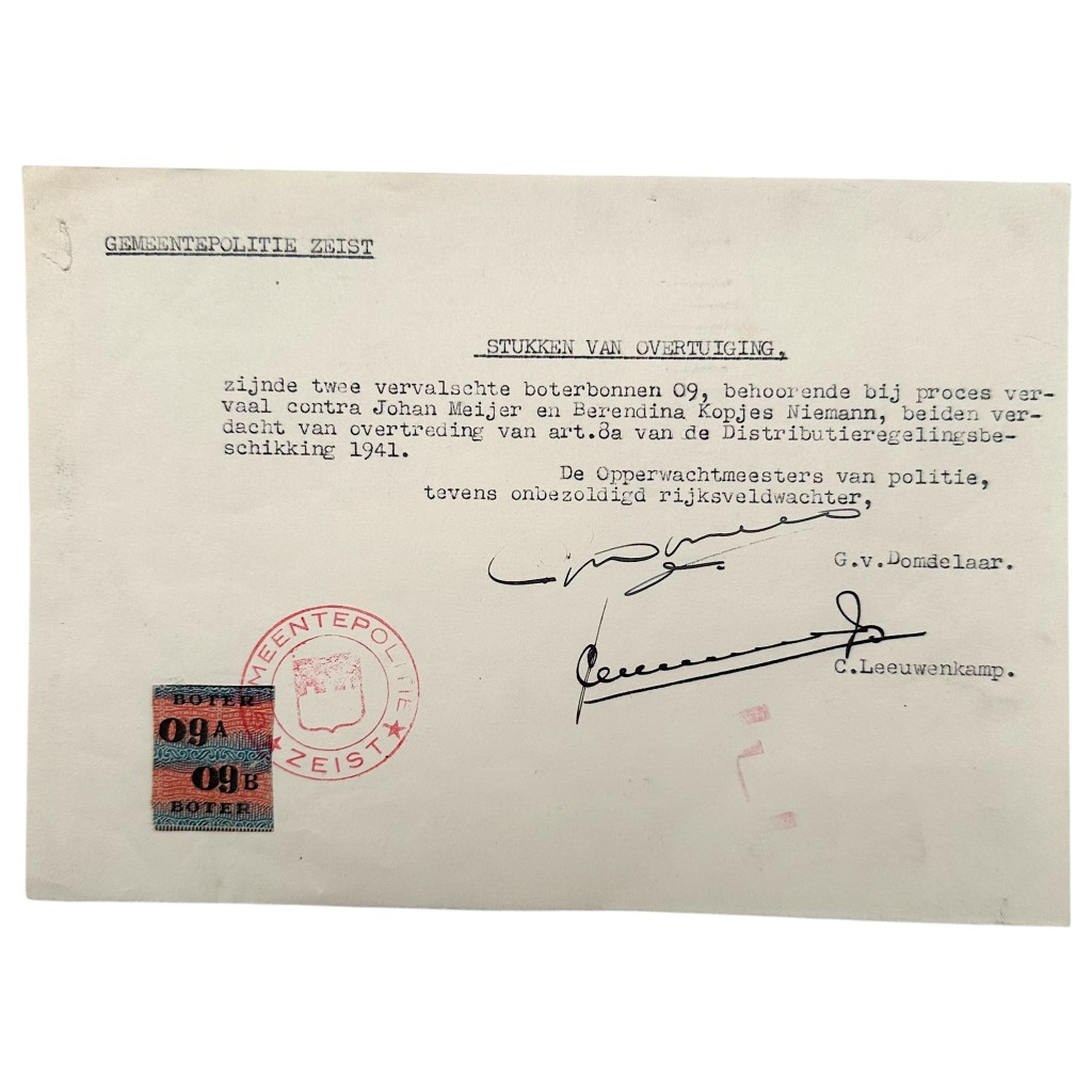 Tweede Wereldoorlog distributiebonnen document Gemeentepolitie Zeist met vervalste boterbonnen 09A en 09B, Distributieregelingsbeschikking 1941, origineel WO2 politieproces-verbaal met stempel, zeldzaam verzamelobject voor distributiebon en rantsoenbon verzamelaars.