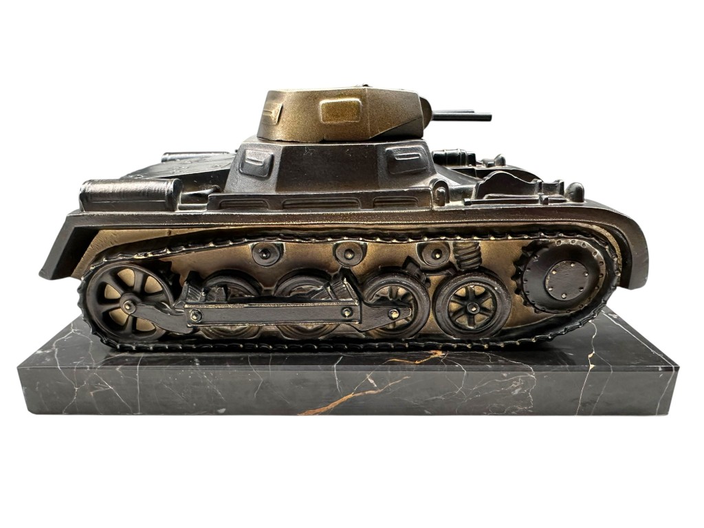 German 1930s bronze Panzerkampfwagen I tank sculpture on marble base, detailed WWII Wehrmacht light tank model with rotating turret and tracked chassis, original military bronze collectible, 20th century militaria display piece for advanced collectors.