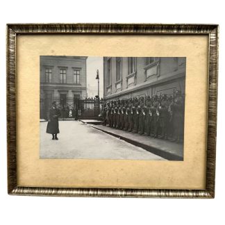 Original WWII German framed photo of Adolf Hitler - militaria - verzamelen