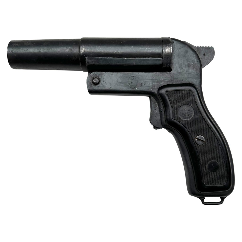 Original WWII Soviet SPSh-44 flare gun signal pistol with black finish, military issue Red Army signal pistol WW2 Soviet militaria collectible