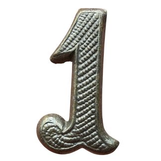 Originele Pre 1940 Nederlands leger metalen '1' eenheid embleem voor veldmuts 