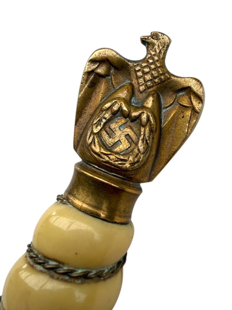 Original WWII German Kriegsmarine officers dagger with knot