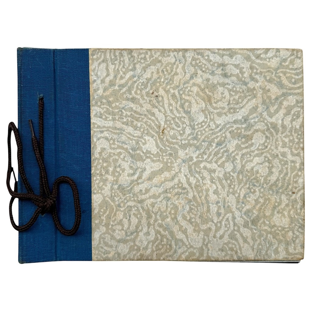 Origineel fotoalbum Bevrijding Utrecht 1945 met 25 vintage foto’s, Prins Bernhard, geallieerde troepen, oorlogsschade, bevrijdingsparades en WO2 geschiedenis Utrecht