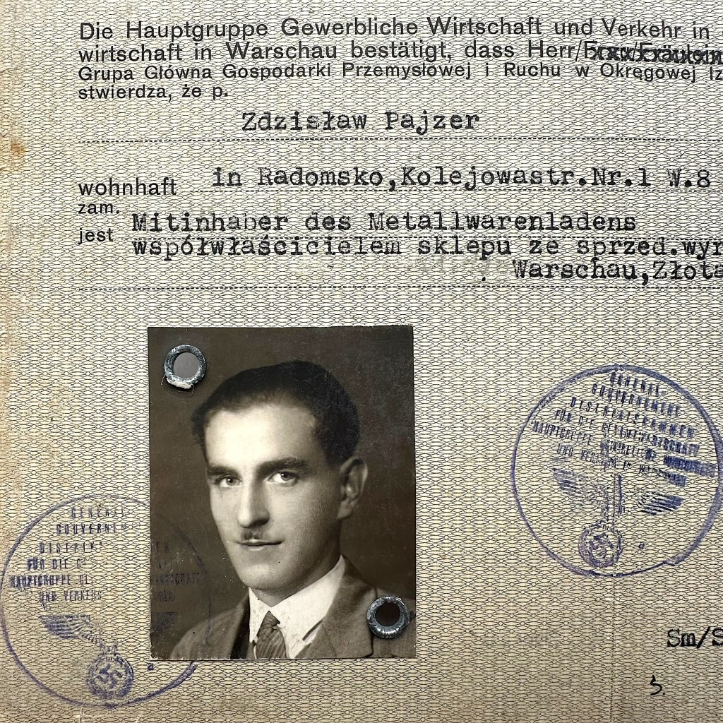 Original WWII German Ausweis from occupied Poland - Hauptgruppe Gewerbliche Wirtschaft und Verkehr in Warsaw - Image 3