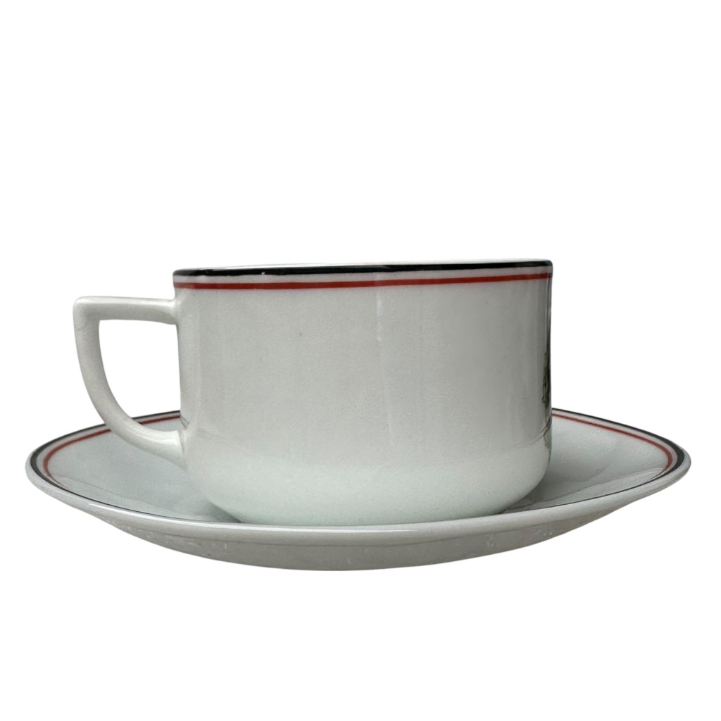 Original WW1 German army porcelain cup and saucer - Image 4