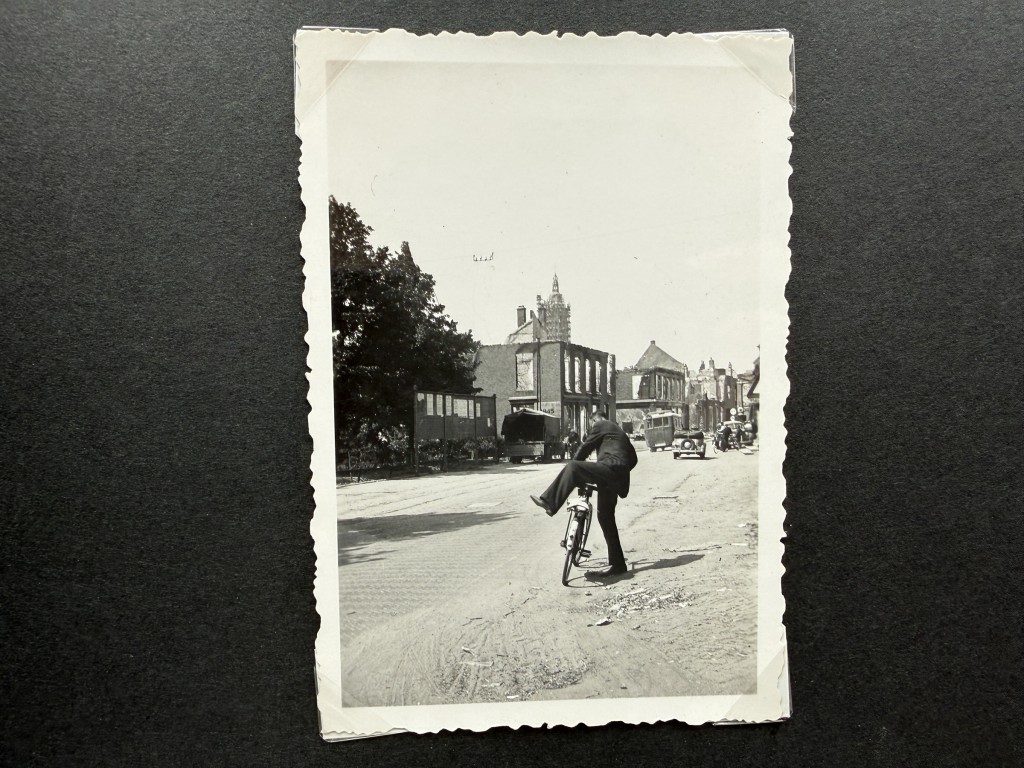 Original WWII Dutch photo album of the liberation of Utrecht - Image 7