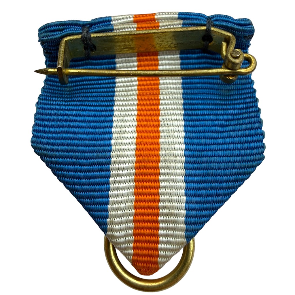 Original WWII Dutch NSB Mussertkruis medal ribbon with ring - Image 2