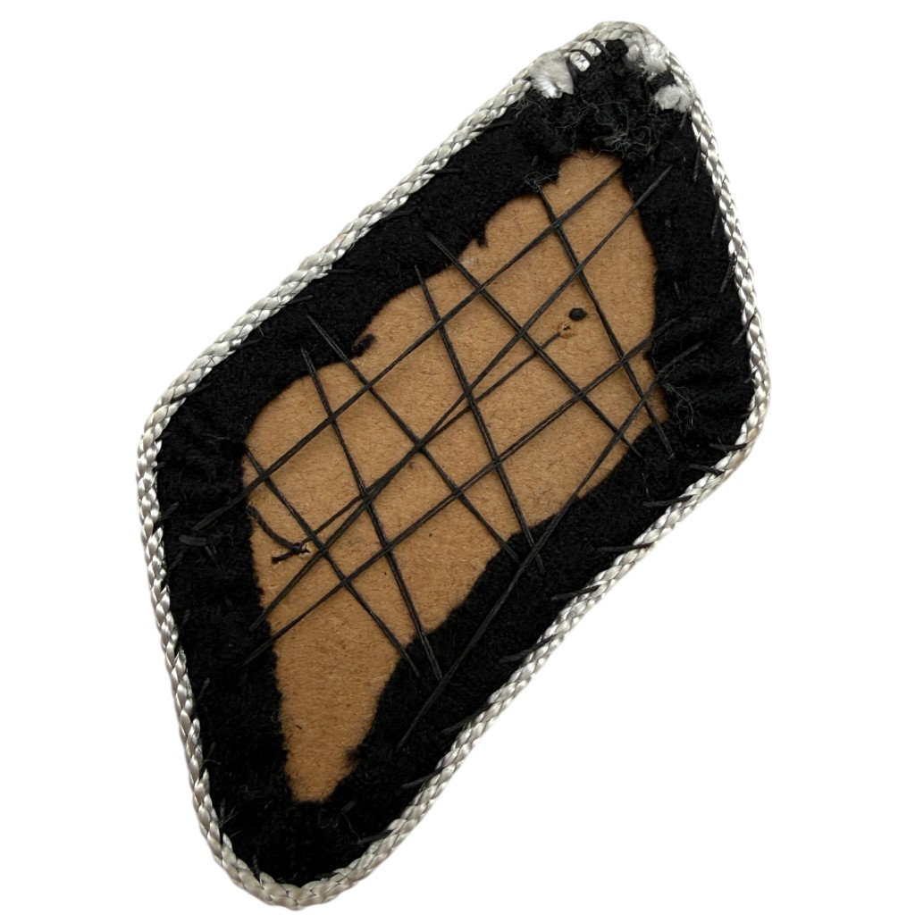 Original WWII Dutch Marechaussee 2de Luitenant collar tab - Image 2