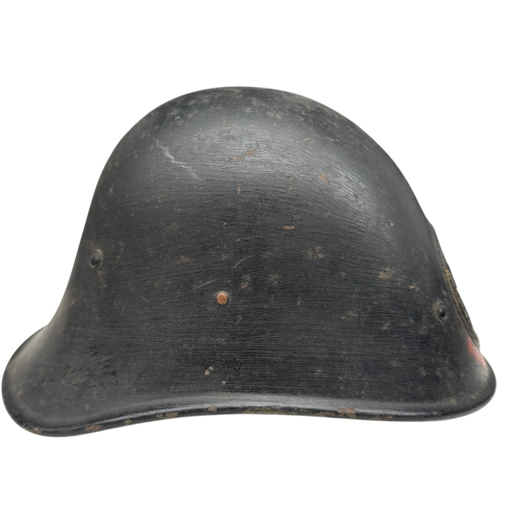 Original WWII Dutch Luchtbeschermingsdienst mayor helmet - Image 3