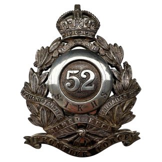 Original silver 52nd Sikhs (Frontier Force) pouch belt plate 1903–1922, King’s Crown, Punjab and Afghanistan battle honours, J.R. Gaunt London hallmarked – rare British Indian Army regimental insignia for advanced militaria collectors.