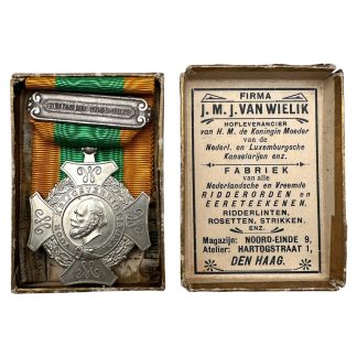 Originele Nederlandse Voor Krijgsverrichtingen medaille Borneo 1859-1863 in doosje Willem III Nederlands leger onderscheiding militair verzamelobject