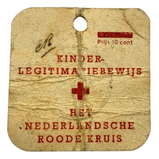 Originele Nederlandse Rode Kruis kinder legitimatiebewijs Tweede Wereldoorlog identificatiekaart Nederland WO2 verzamelobject.