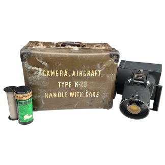 Original 1943 USAAF Camera Aircraft Type K-20 aerial reconnaissance camera with wooden transport case, WWII military aviation collectible set.
