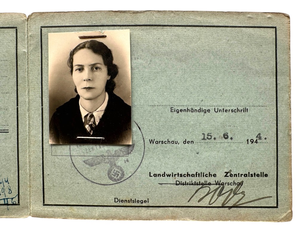 Original WWII German Ausweis Landwirtschaftliche Zentralstelle Distriktstelle Warschau in Poland