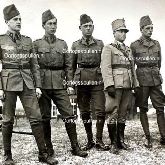 Originele 1940 Nederlandse leger foto proefmodel uniform militairen zeldzaam 15x15 cm verzamelaars
