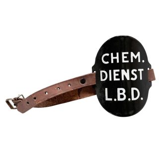 Original WWII Dutch ‘Luchtbeschermingsdienst’ arm shield Chemische Dienst