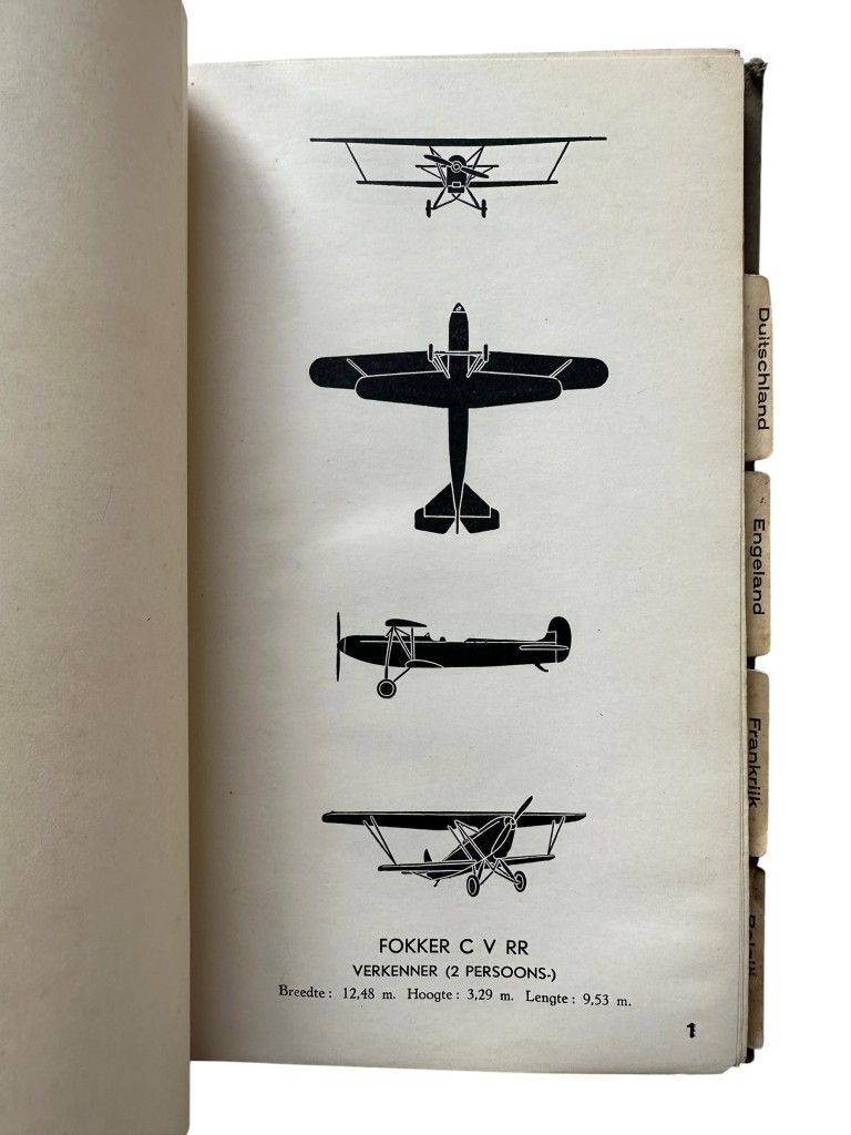Original Pre 1940 Dutch army manual 'Silhouetten van Vliegtuigen' - Image 3