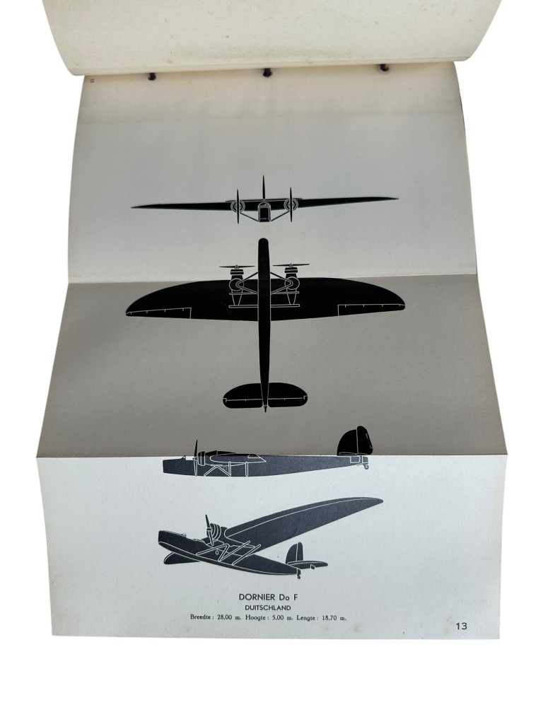 Original Pre 1940 Dutch army manual 'Silhouetten van Vliegtuigen' - Image 6