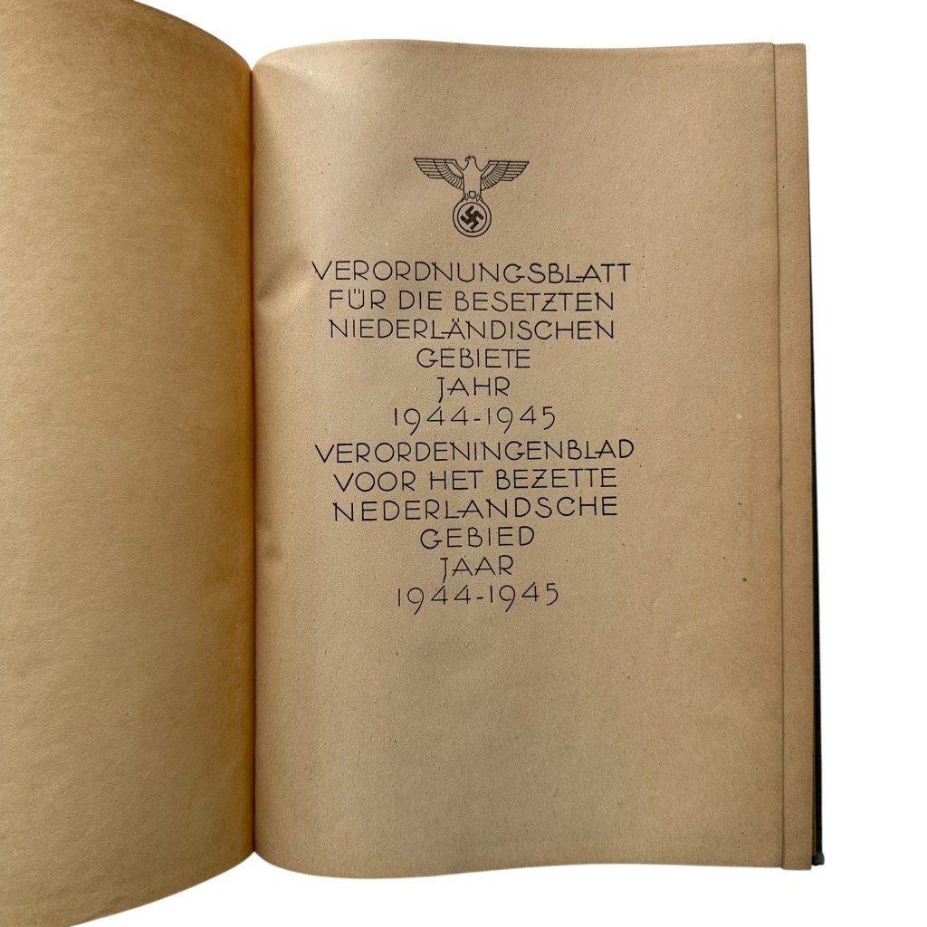 Original WWII German Verordnungsblatt für die besetzten niederländischen Gebiete Jahr 1944-1945