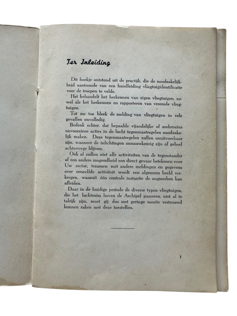 Original 1945-1949 Dutch East Indies aircraft identification manual - Image 3
