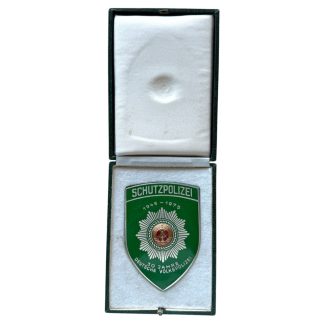 Original DDR Schutzpolizei plaque in presentation case Cold War 1945-1975 Deutsche Volkspolizei East Germany militaria collectible