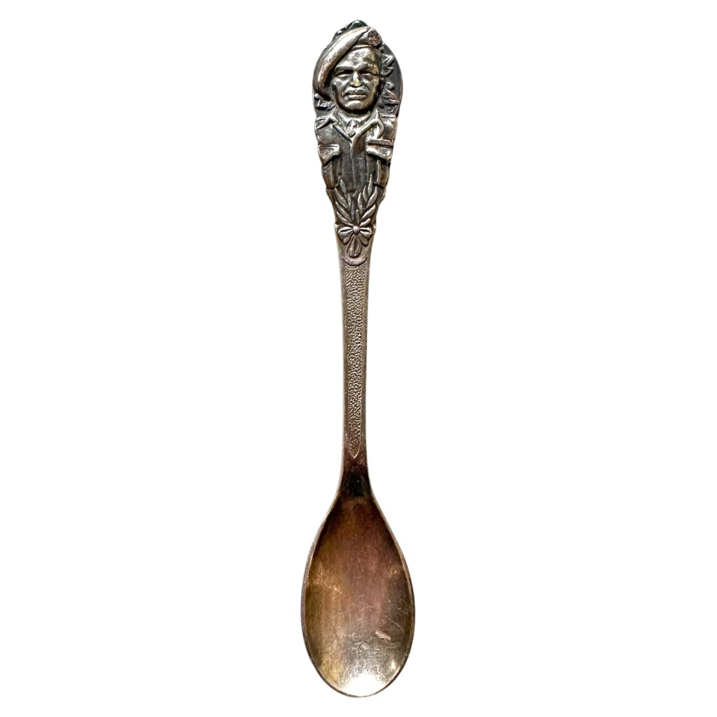 Original WWII Dutch liberation tea spoon 1e Canadian Army