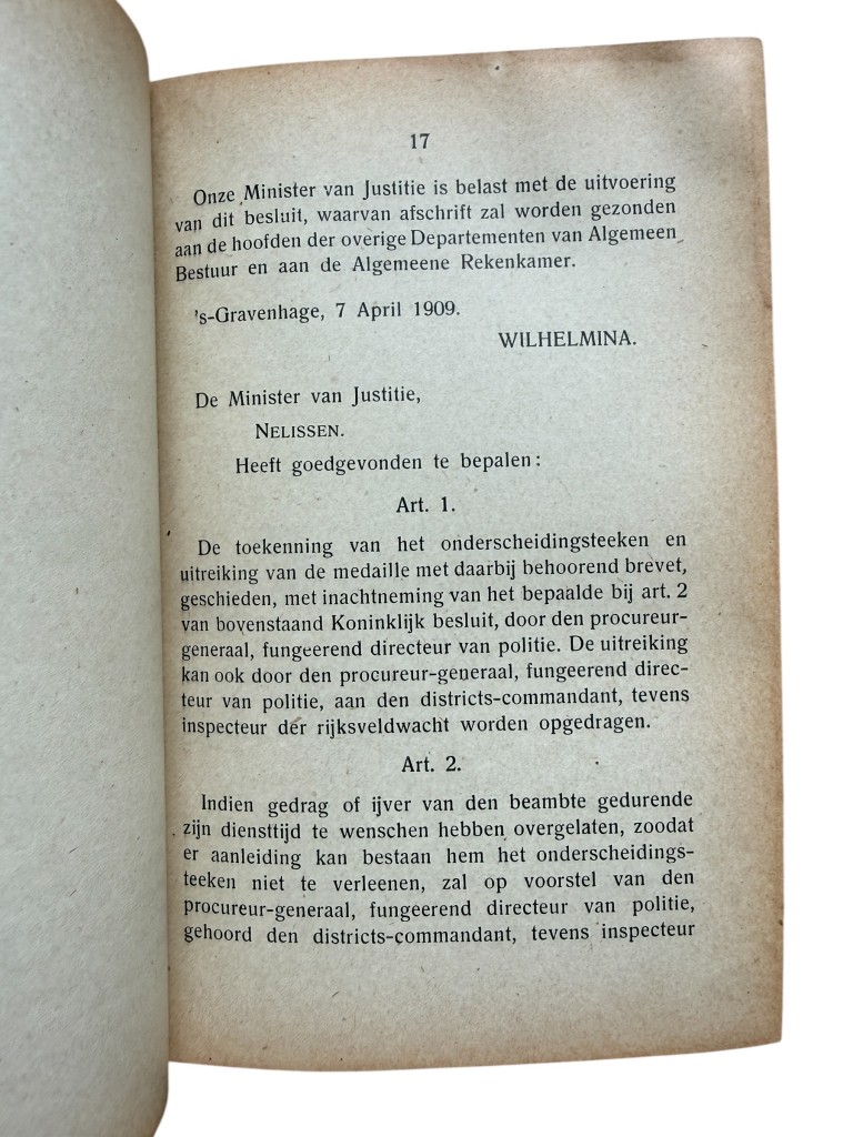 Original WW1 Dutch handbook 'Handboekje ten dienste van de Rijksveldwacht' - Image 5
