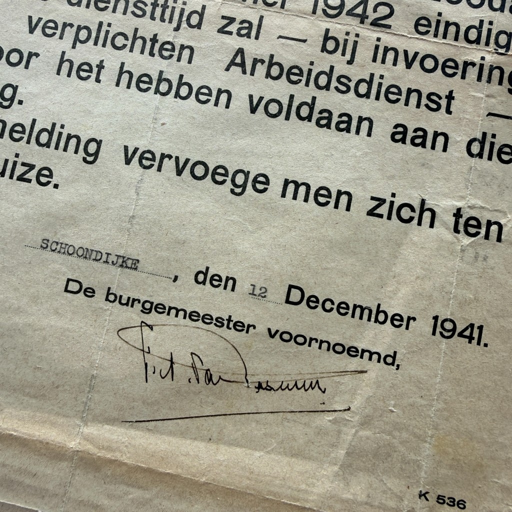 Originele WWII Nederlandsche Arbeidsdienst N.A.D. aanmeldingsposter 1941 Schoondijke in Zeeland, ondertekend door burgemeester François Aarnout van Rosevelt
