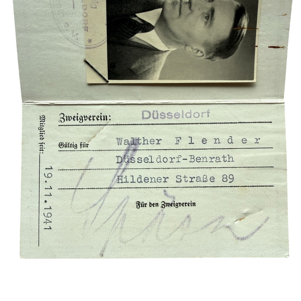 Original WWII German membership card of the Deutscher Alpenverein (DAV) - Image 3