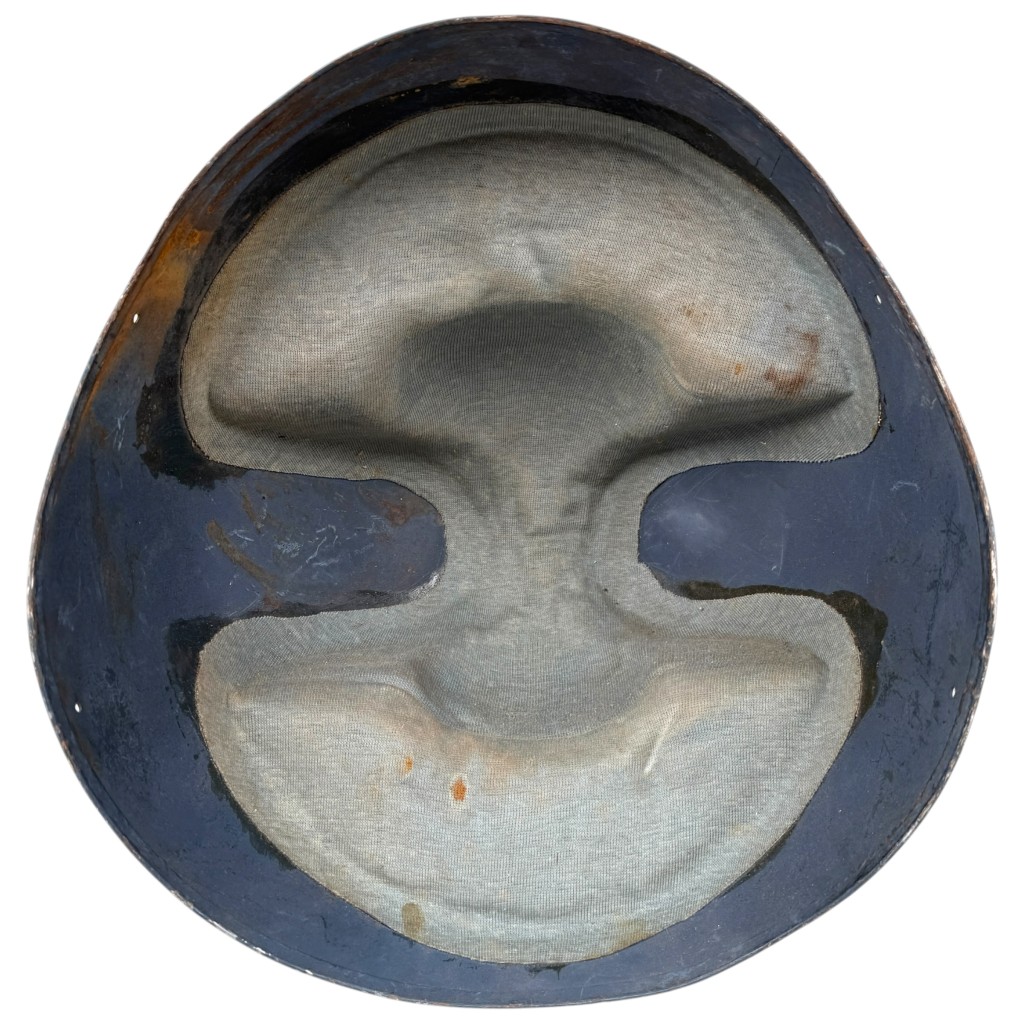 Original WWII US Navy MKII helmet with communication set - Image 7